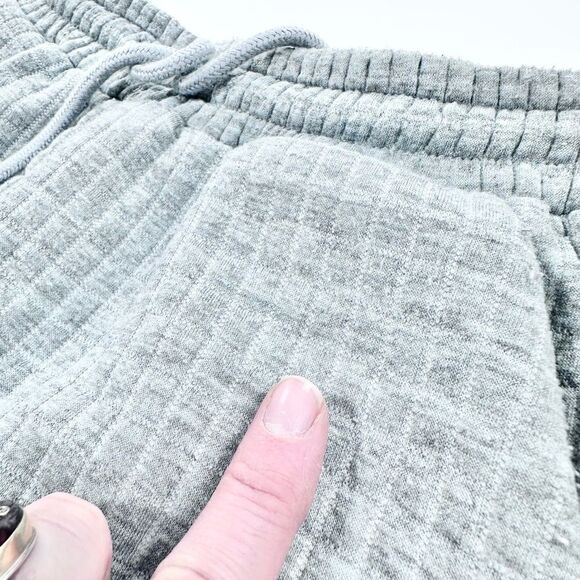 Princess Polly high waist grey waffle print shorts 0 - Picture 4 of 7